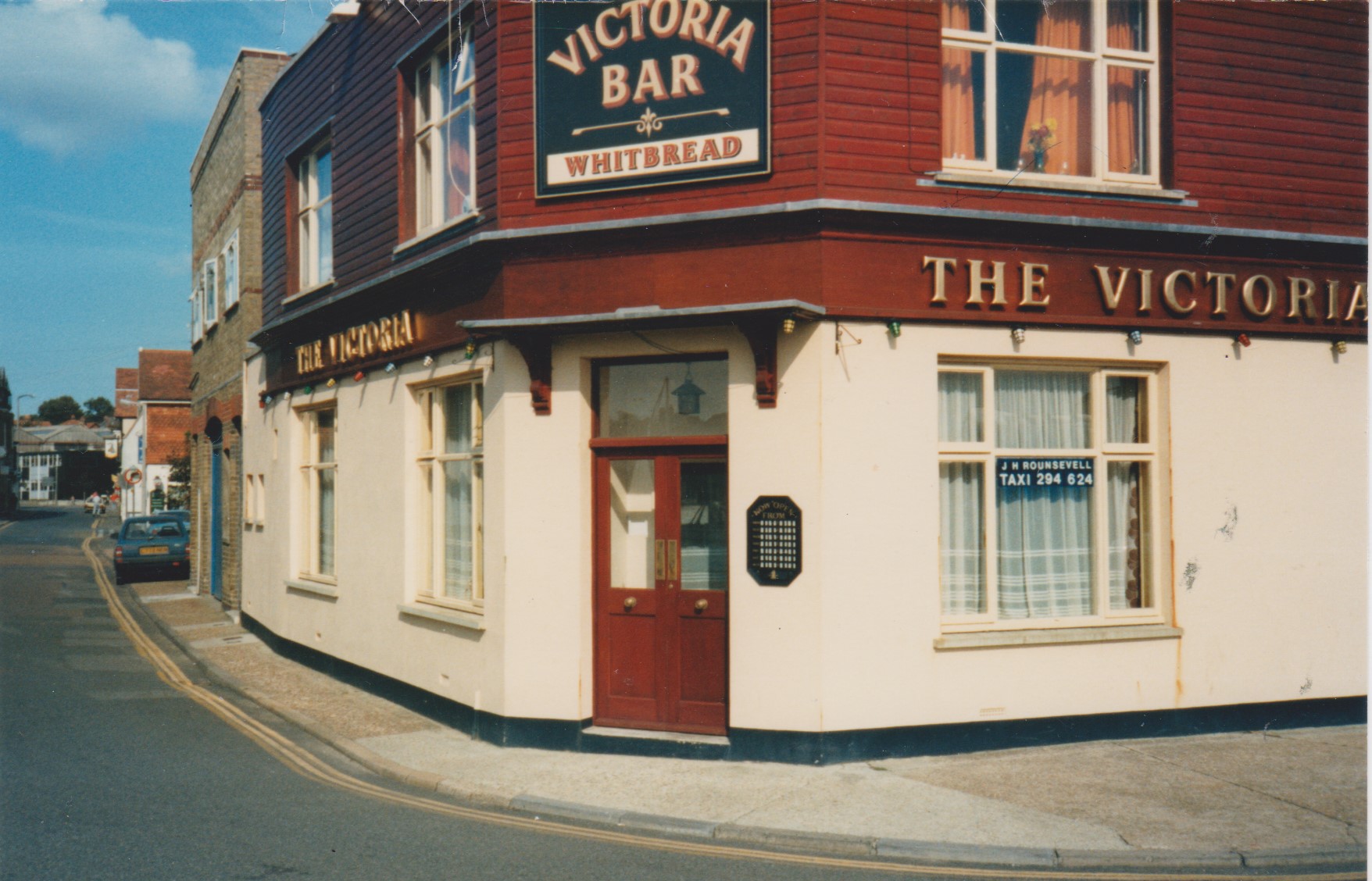 The_Victoria_Bar.jpg